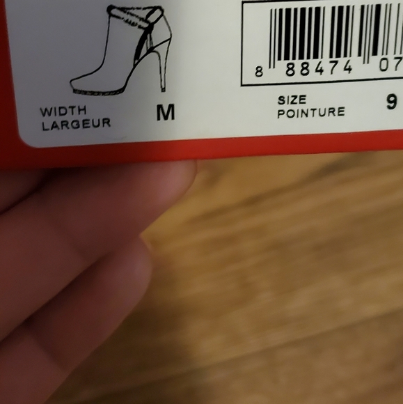 Guess booties - Picture 4 of 4